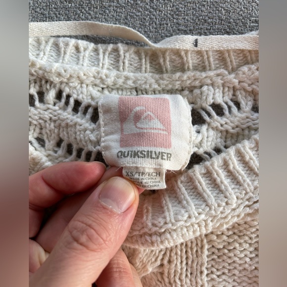 Quicksilver White Pull, sweater . Winter long sleeve shirt - Picture 2 of 2